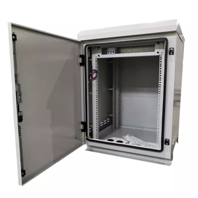 電流を通された鋼鉄壁の台紙の屋外の電気通信のキャビネット6U 9U 12U