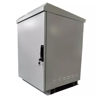 電流を通された鋼鉄壁の台紙の屋外の電気通信のキャビネット6U 9U 12U