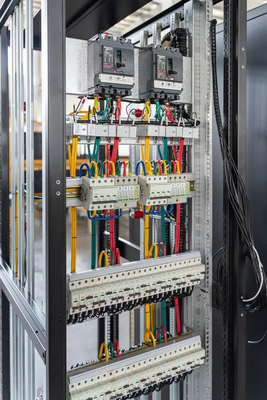 データ センタPDUの電力配分装置22Uサーバー キャビネット48V
