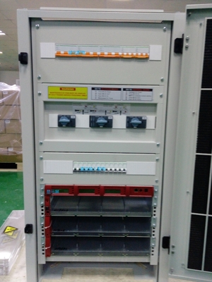 CET モジュラルのDCACインバーター TSIBravo 60/230 エクストラAC入力60Vdc 230Vac 2.5KVA 2KW P/N T321740201