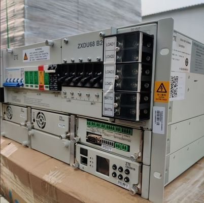 高効率 Zte -48v 200a 電気通信電源システム Zxdu68 B201 組み込み