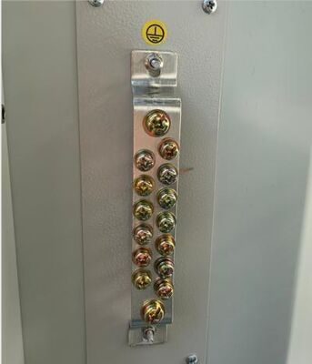 盗難防止 3 点ロック屋外電気通信キャビネット エンクロージャ 30U 40U ネットワーク機器用カスタムメイド