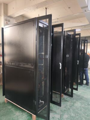 サーバー室向けデータセンターインライン冷却システム L50 高精度空調機