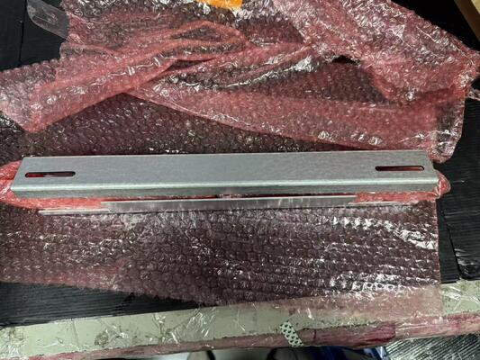 CE+T ブラボ 25 1 段階 110Vdc から 230Vac 6KVA DC から AC インバーターシステム P/N S62AD5E0204SN000K001